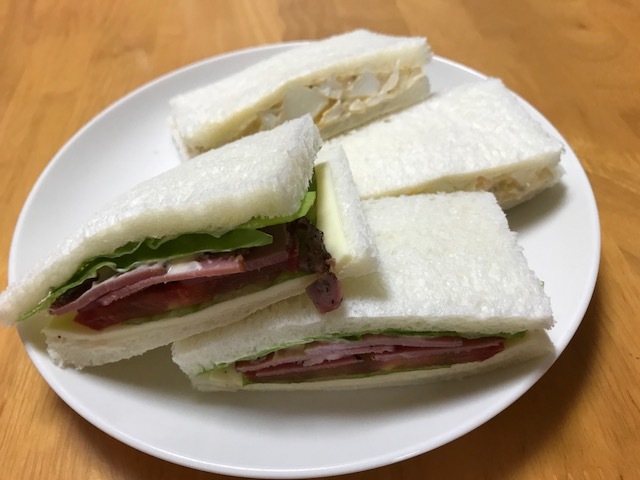 サンドイッチ別の日